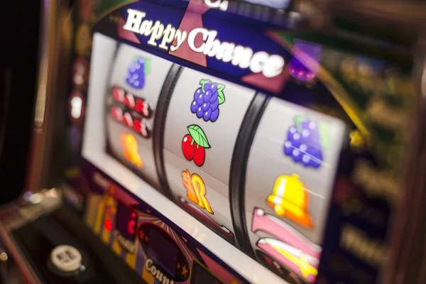 Diamond Empire slot game interface on garansi88 showing gem symbols and payline layout